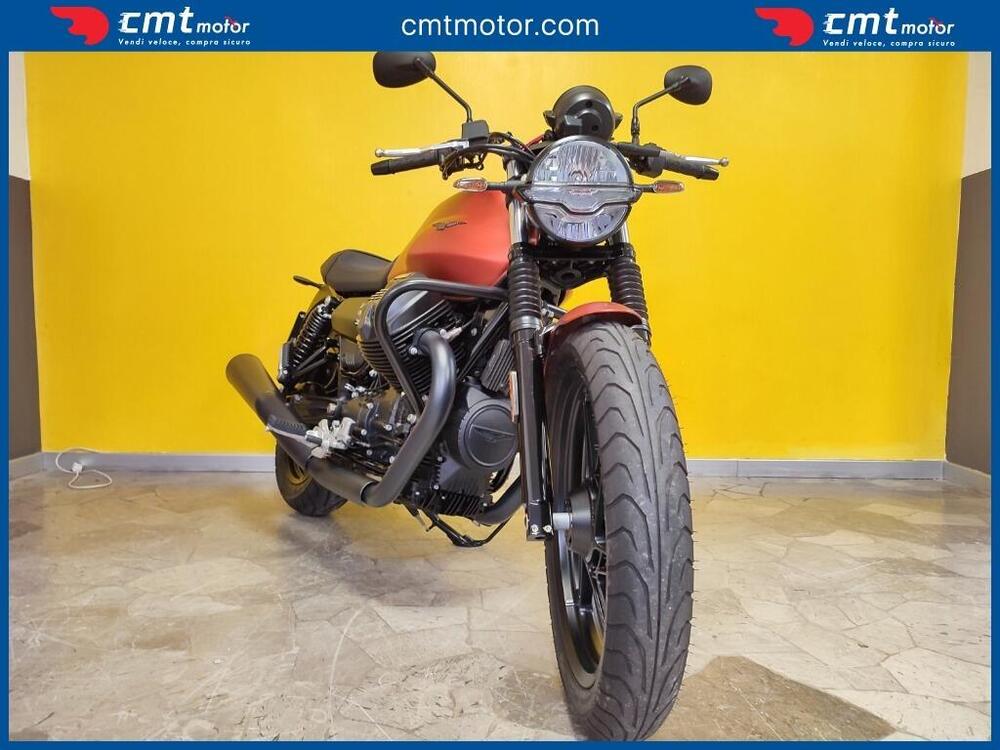 Moto Guzzi V7 Stone (2021 - 24)