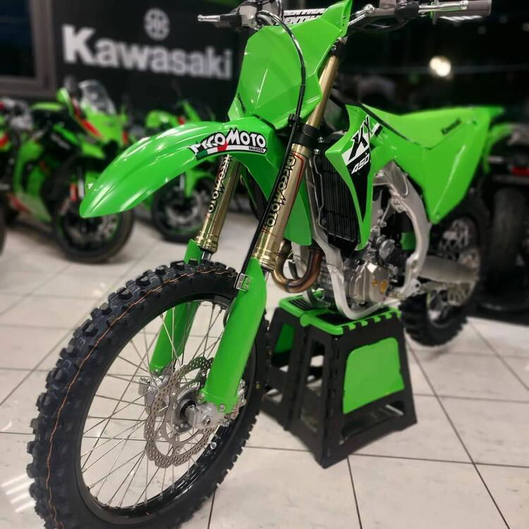 Kawasaki KX 450 (2024) (5)