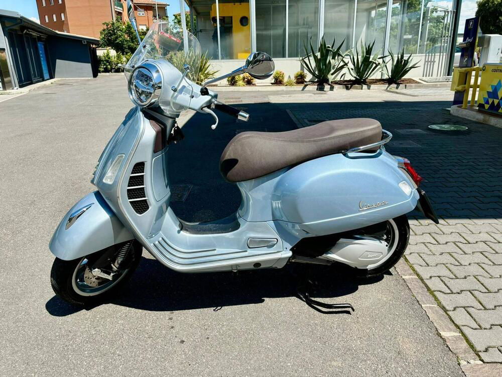 Vespa GTS 300 Hpe (2021 - 22)