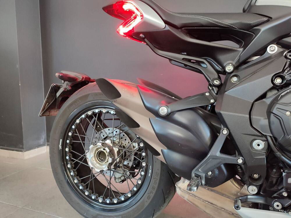 MV Agusta Dragster 800 RR SCS (2021 - 24) (3)