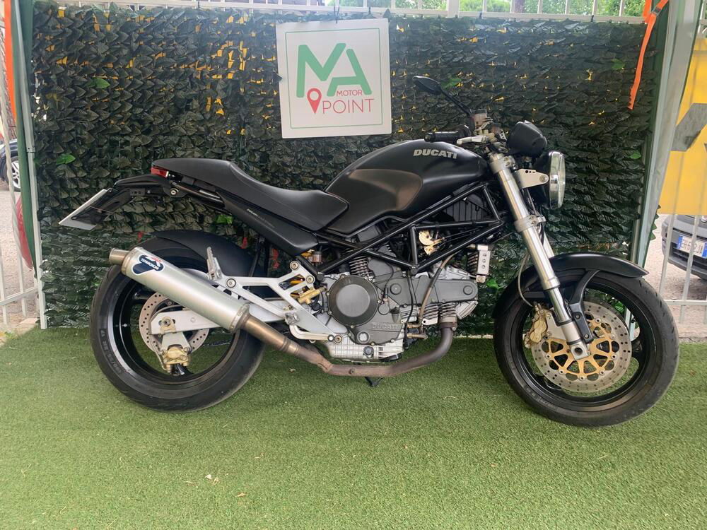 Ducati Monster 900 I.E. (1999 - 02) (2)