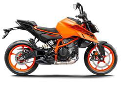 KTM 390 Duke (2024) nuova