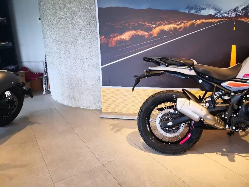 Royal Enfield Himalayan 450 (2024 - 26) (5)
