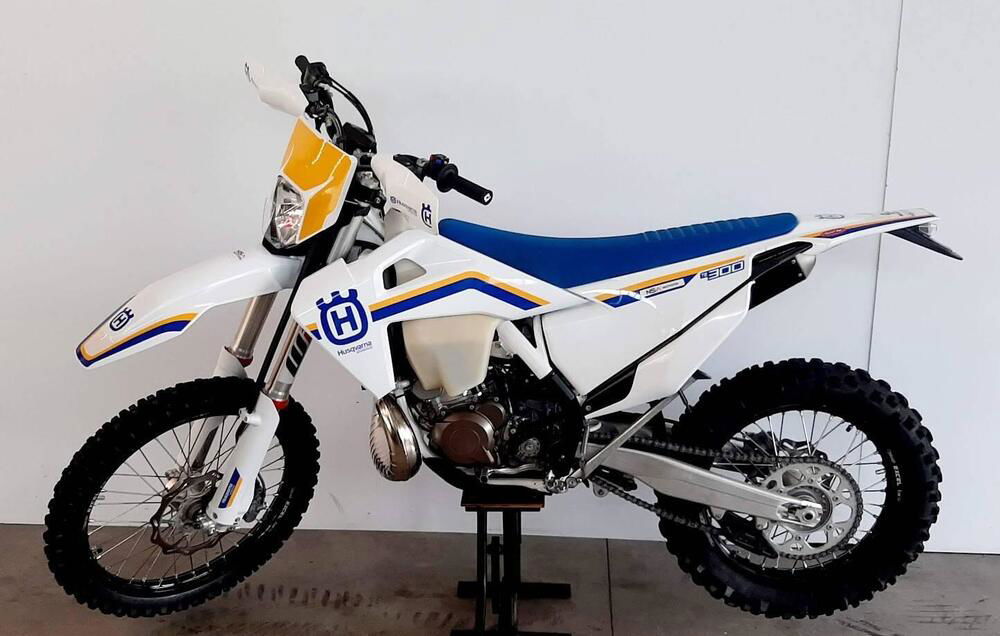 Husqvarna TE 300 Heritage (2023) (2)