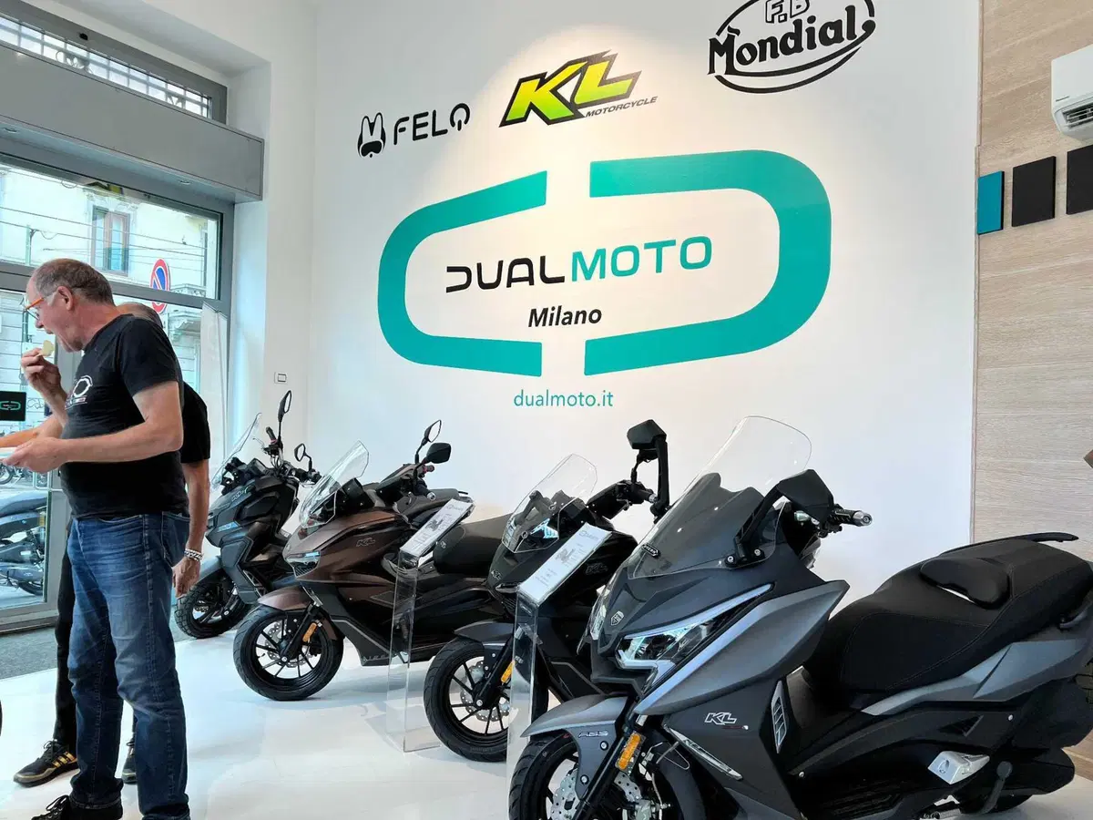 Dual Moto Milano, l’inaugurazione del flag ship milanese di Kove [VIDEO]
