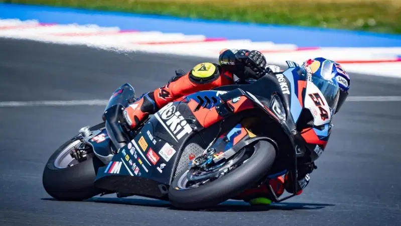 SBK 2024. GP dell'Emilia-Romagna. Razgatlioglu chiude in testa le libere di Misano