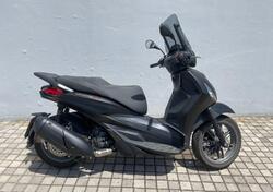 Piaggio Beverly 300 Hpe (2021) usata