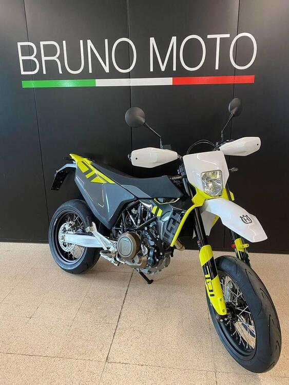 Husqvarna 701 Supermoto (2023 - 24)