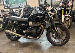 Triumph Street Twin 900 (2017 - 18) usata