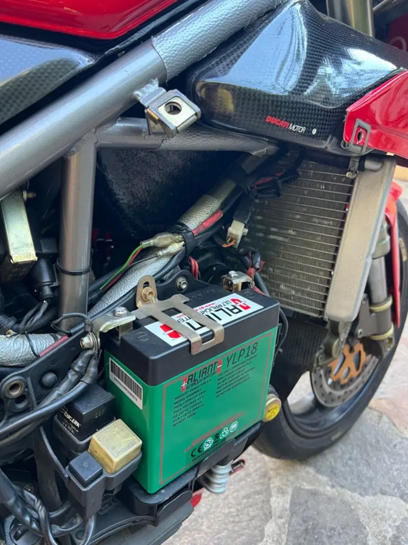 Ducati 916 SPS (1997 - 99) (9)