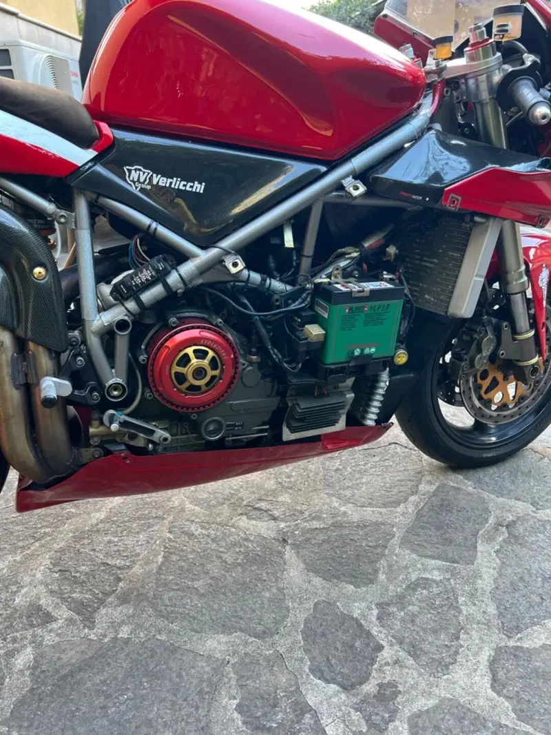 Ducati 916SPS (8)
