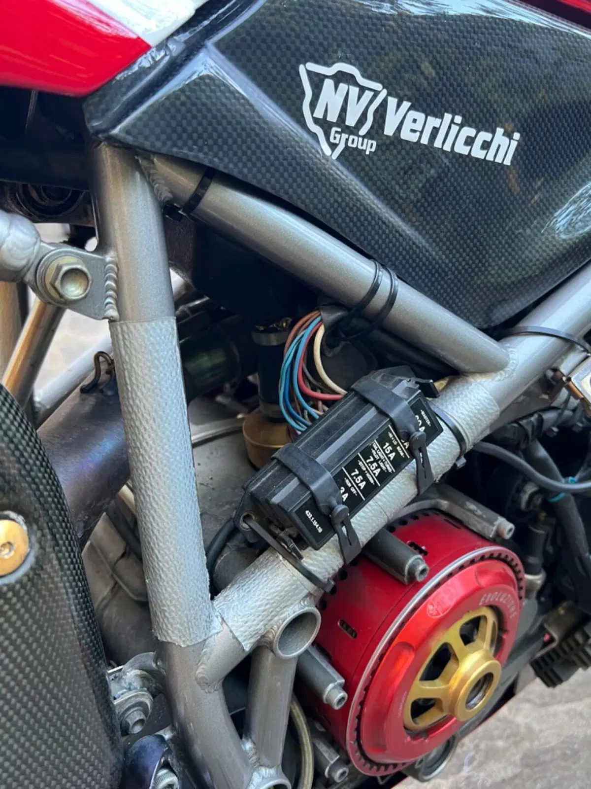 Ducati 916SPS (9)