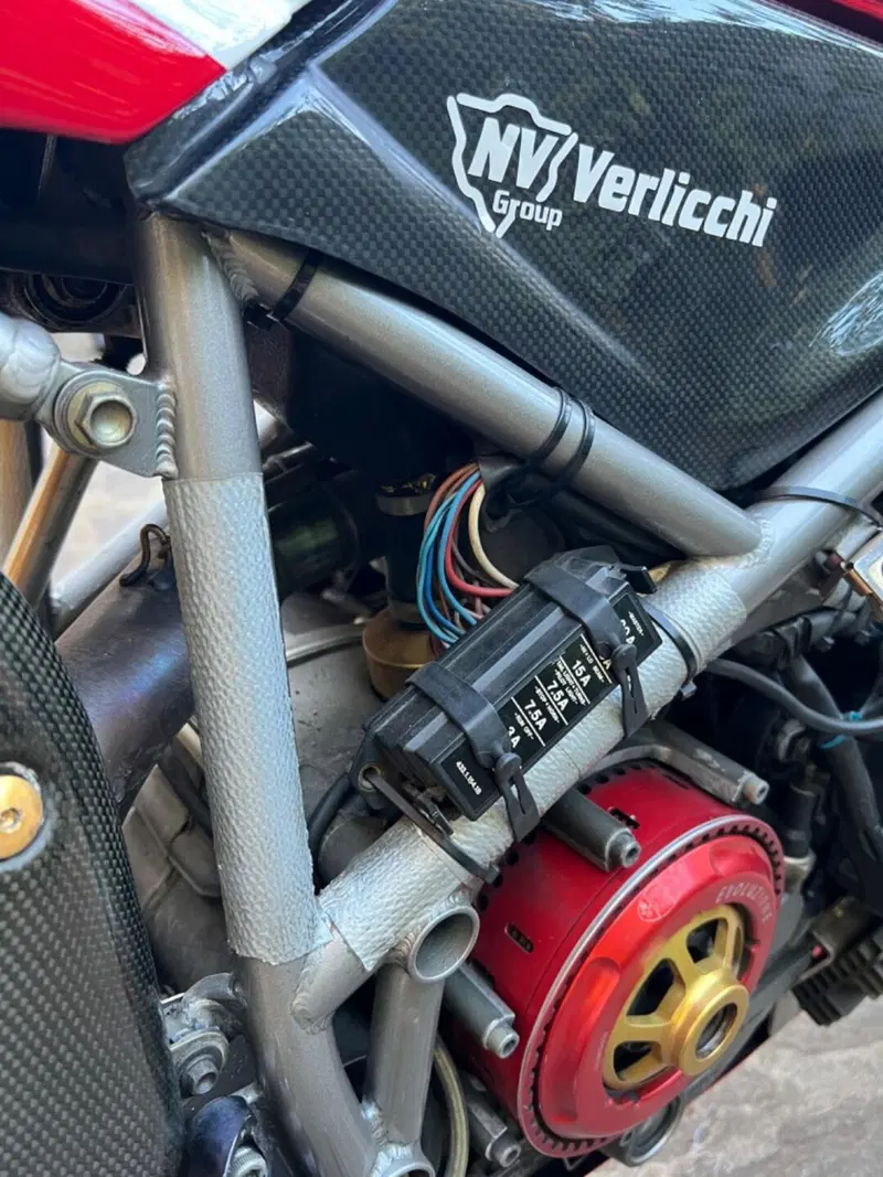 Ducati 916SPS (9)