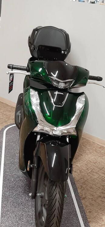 Honda SH 150i Vetro (2024) (2)