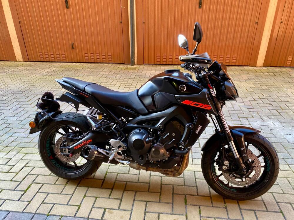 Yamaha MT-09 (2017 - 20) (4)