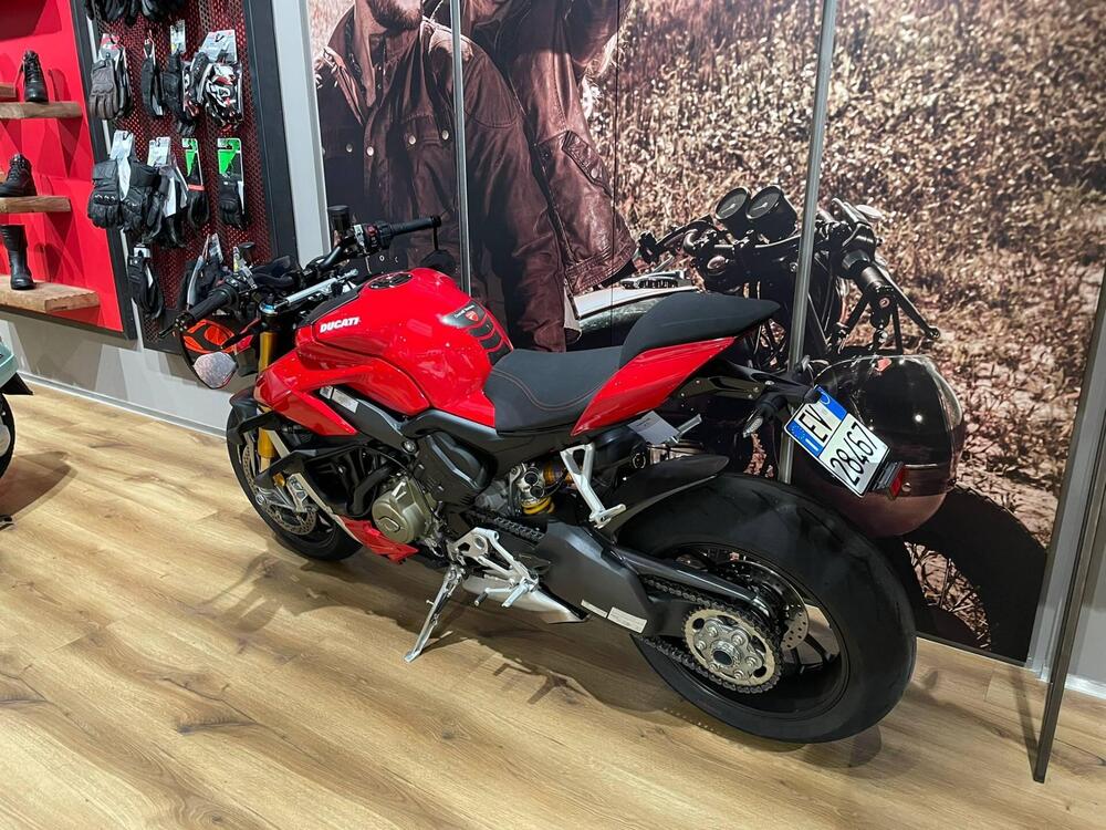 Ducati Streetfighter V4 1100 S (2020) (4)