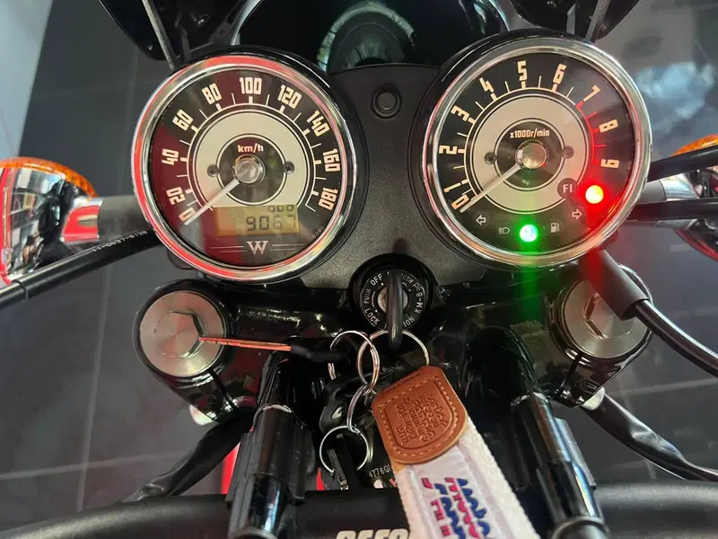 Kawasaki W 800 (2010 - 17) (8)
