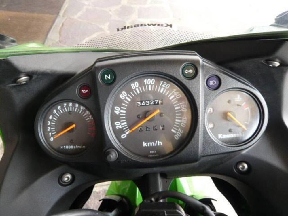 Kawasaki Ninja 250 R (2007 - 13) (5)