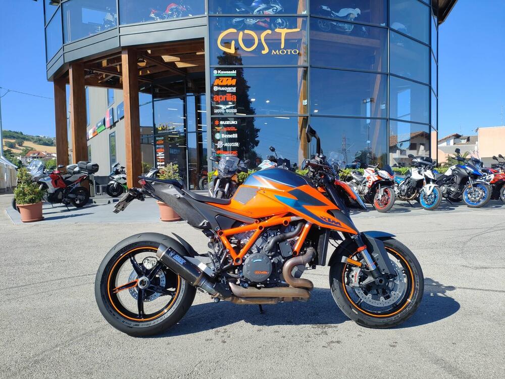 KTM 1290 Super Duke R (2021)