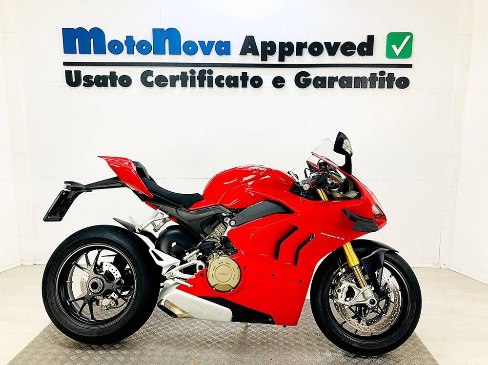 Ducati Panigale V4 S 1100 (2021) (3)