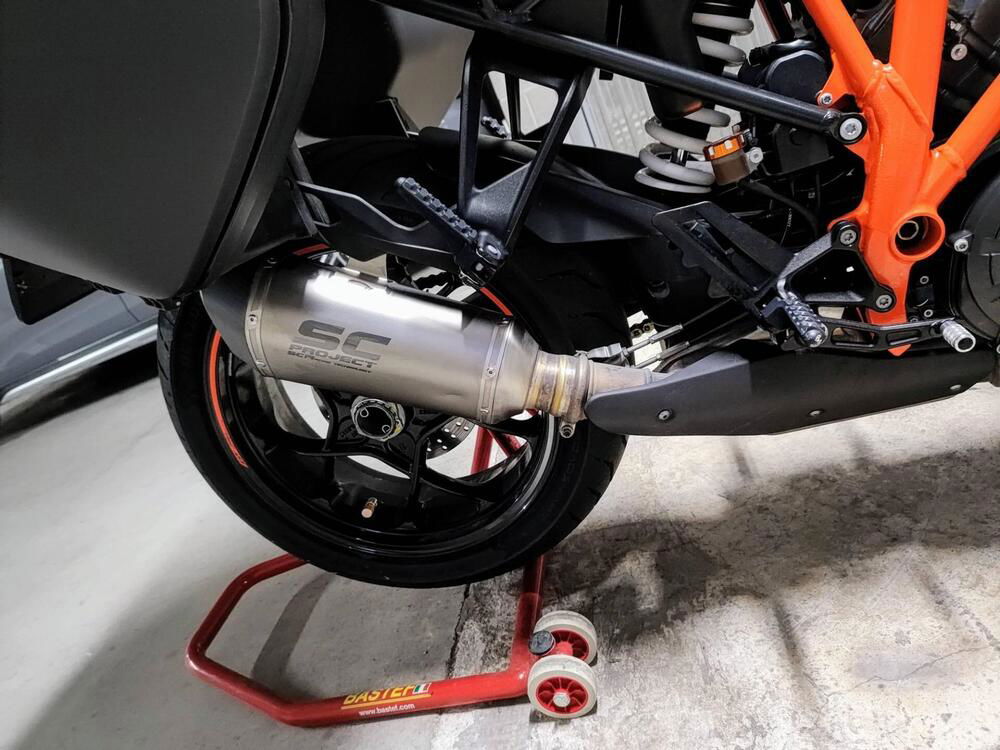 KTM 1290 Super Duke GT ABS (2016 - 18) (4)