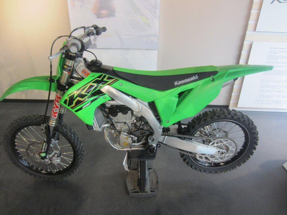 Kawasaki KX 250 (2004) - F (2)