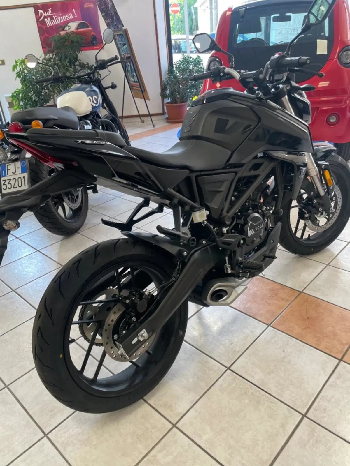Voge Brivido 125R (2023 - 26) (5)
