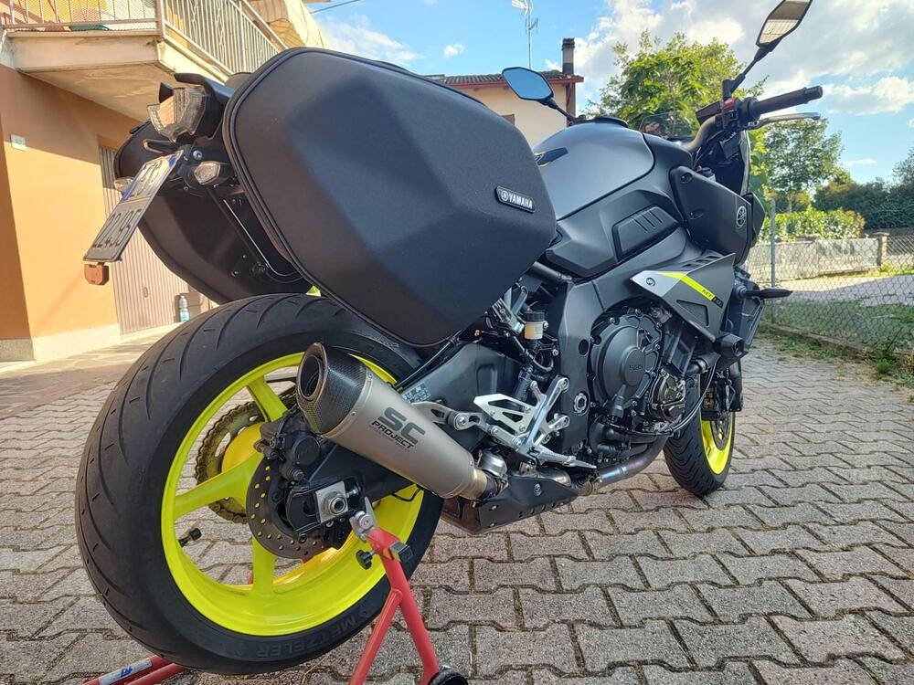 Yamaha MT-10 (2017 - 20) (4)