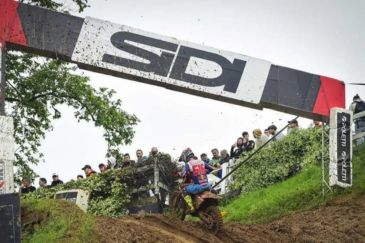 MXGP #10. GP d’Italia. Prado out a Maggiora, probabile infortunio! Una caduta che cambia il volto del mondiale? (10)
