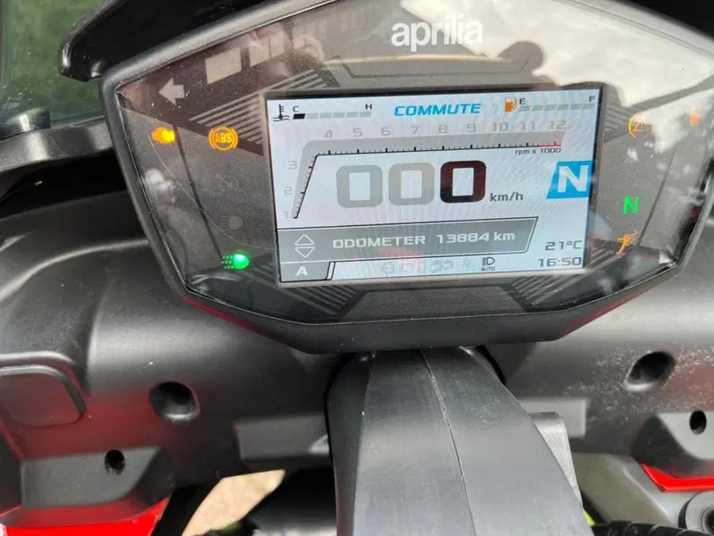 Aprilia Tuono 660 (2021 - 25) (16)