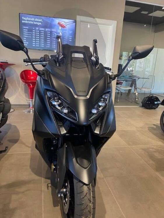 Yamaha T-Max 560 (2022 - 24)