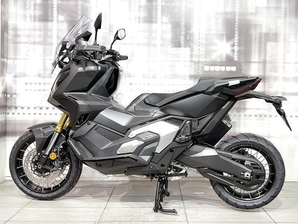 Honda NX500 (2024) (2)