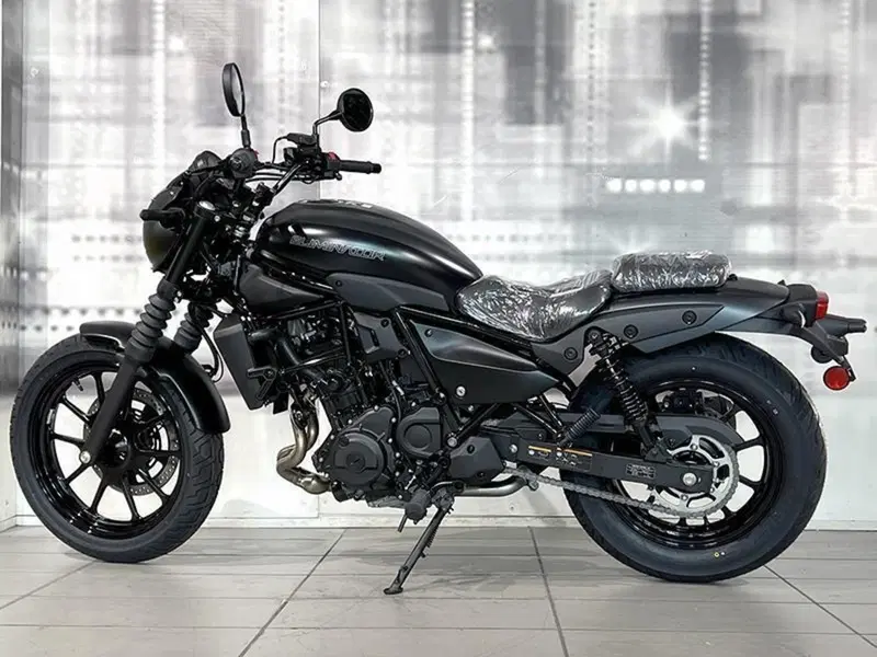 Kawasaki Eliminator 500 SE (2024 - 26) (2)