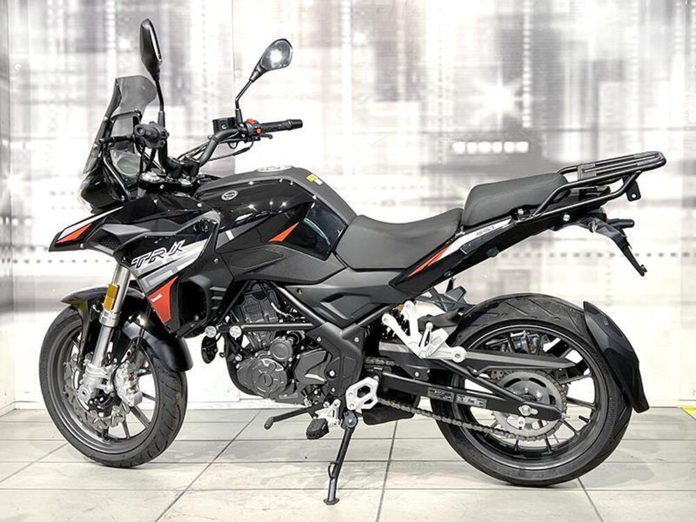 Benelli TRK 251 (2022 - 24) (2)