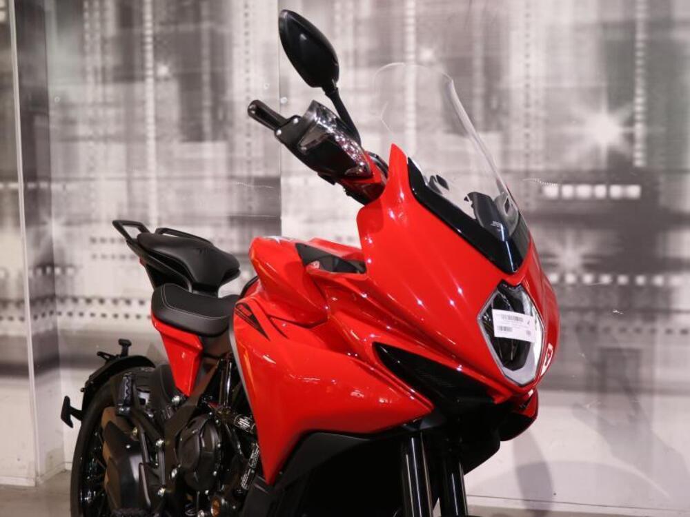 MV Agusta Turismo Veloce 800 Rosso (2021 - 23) (2)