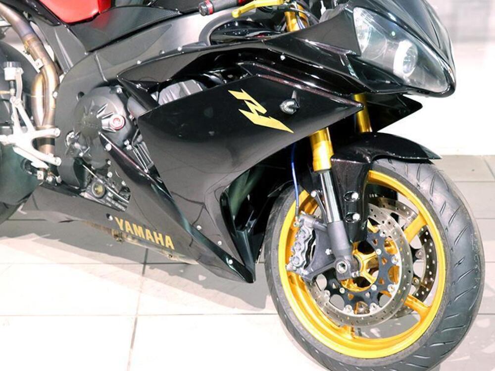 Yamaha YZF R1 (2006 - 07) (4)