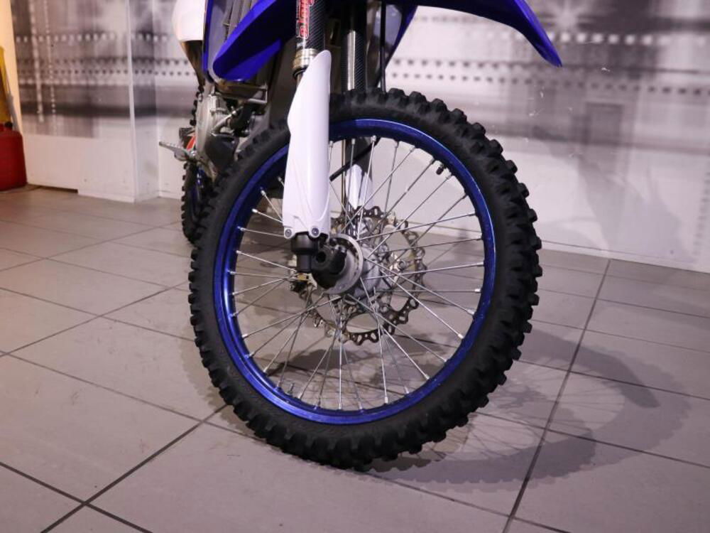 Yamaha YZ 450 F (2019) (4)