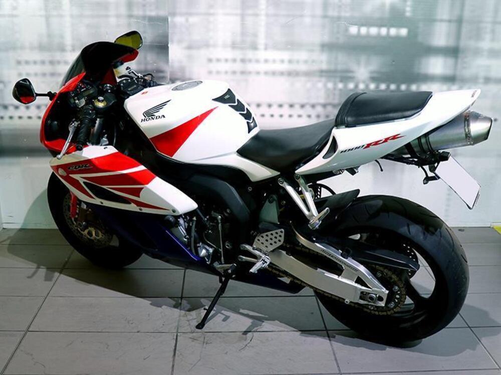 Honda CBR 1000 RR Fireblade (2004 - 05)