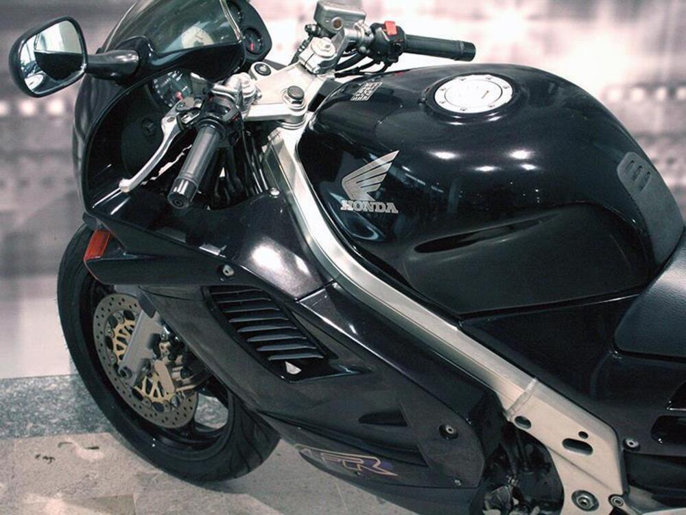 Honda VFR 750 F (1994 - 97) (3)