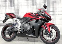 Honda CBR 600 RR (2007 - 08) usata