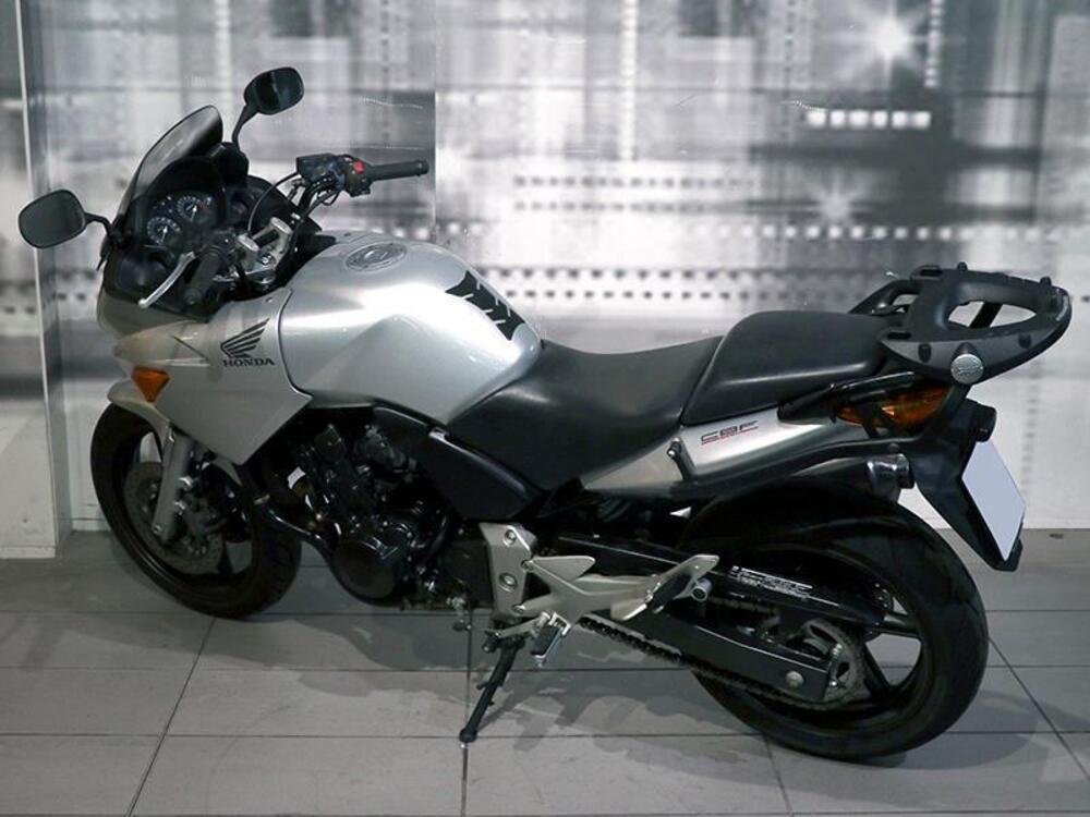 Honda CBF 600 (2004 - 06) (2)