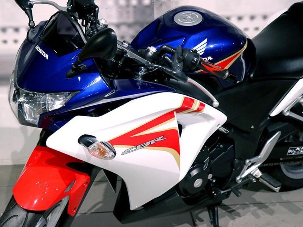 Honda CBR 250 R (2010 - 14) (4)