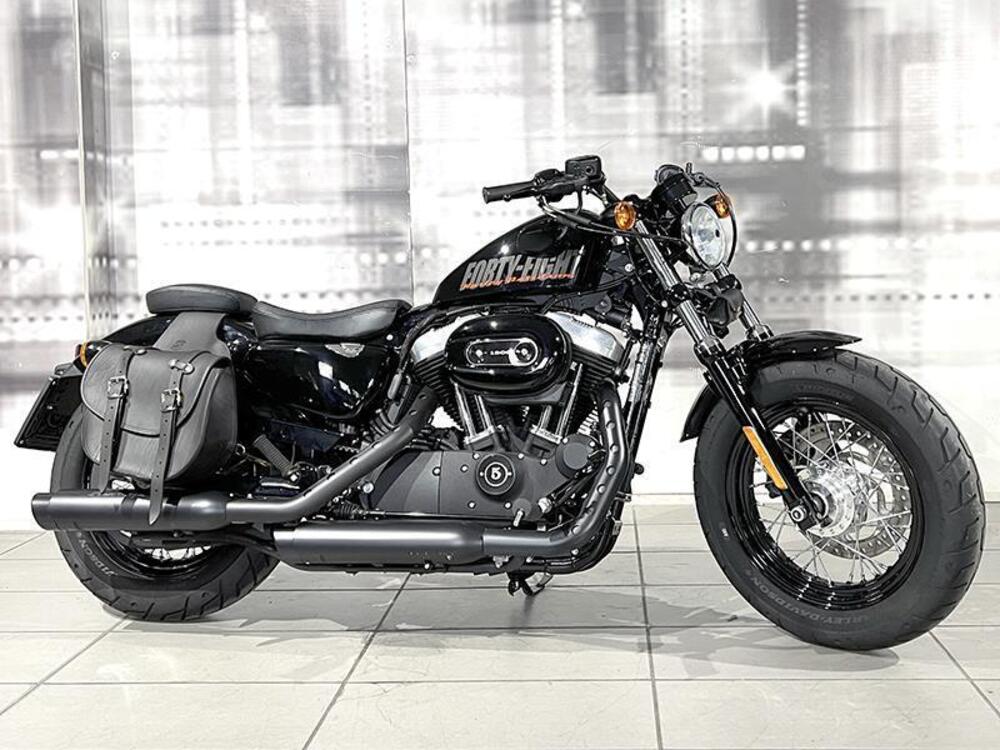 Harley-Davidson 1200 Custom (2017) - XL 1200C