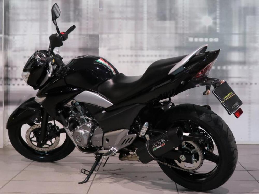 Suzuki Inazuma 250 (2012 - 17) (2)