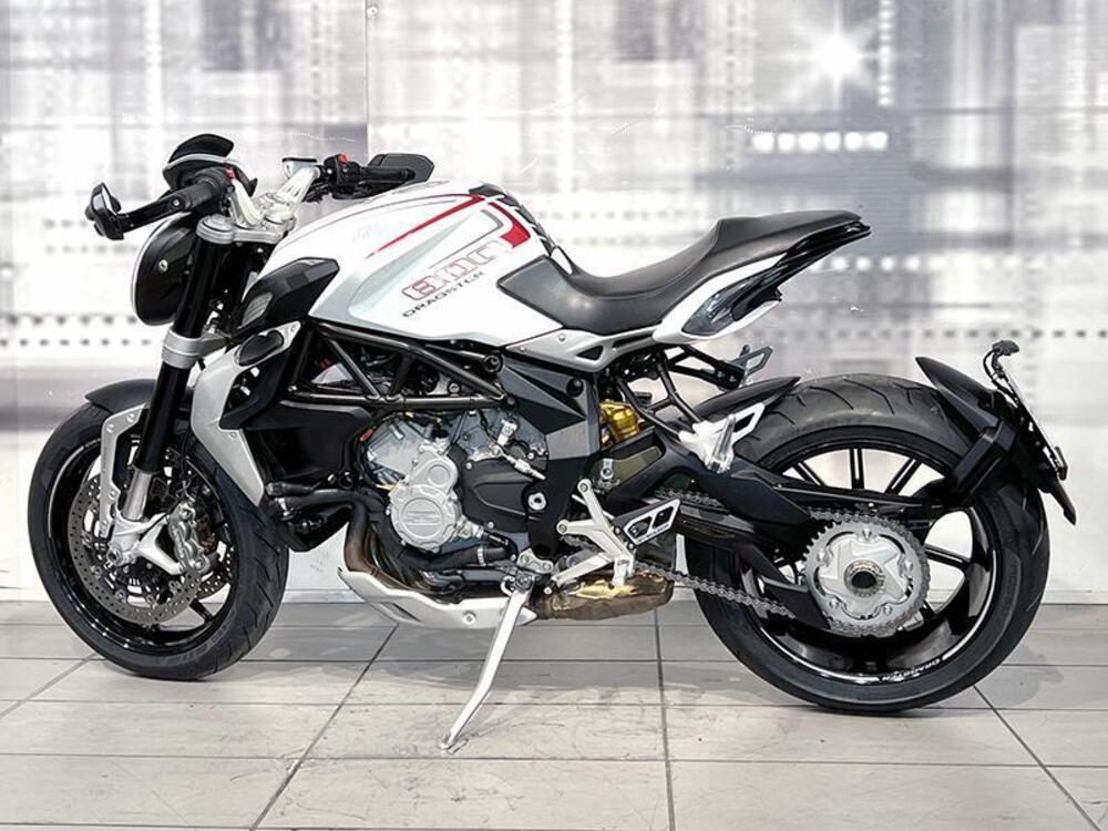 MV Agusta Dragster 800 (2014 - 19) (2)