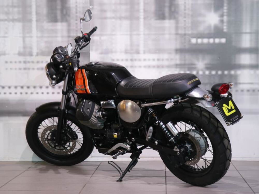 Moto Guzzi V7 II Racer (2015 - 17) (2)