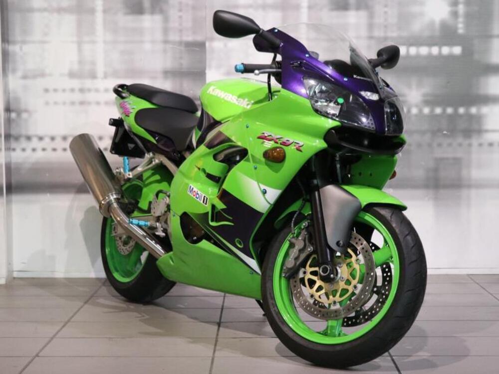 Kawasaki Ninja 900 ZX-9R (1998 - 01)