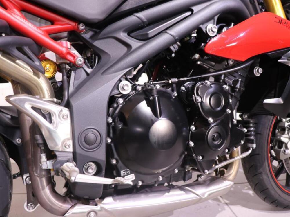 Triumph Speed Triple 1050 R ABS (2011 - 15) (4)