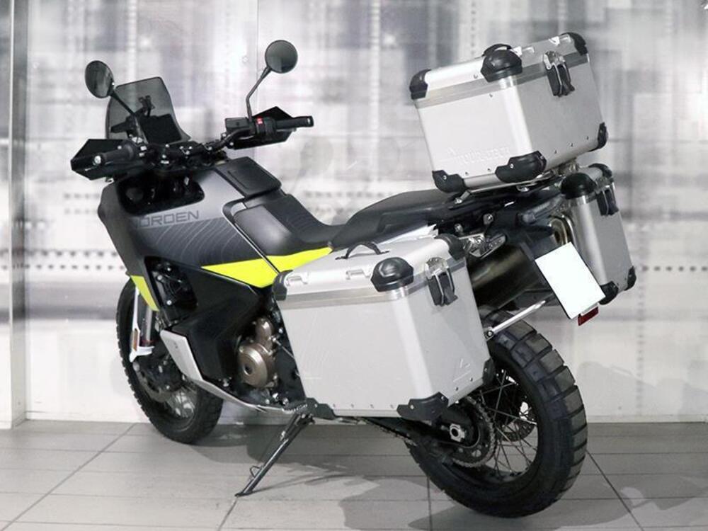 Husqvarna Norden 901 (2022 - 24) (2)