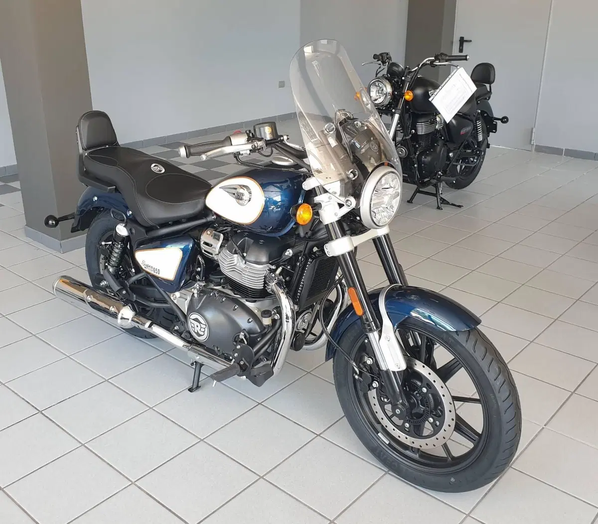 Royal Enfield Super Meteor 650 (2023 - 26)